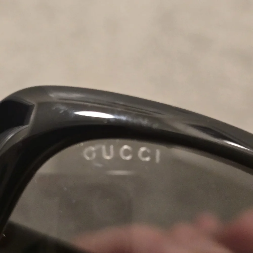 GUCCI GG0714SA 001 Black Green and Red Stripe Sunglasses- Authentic